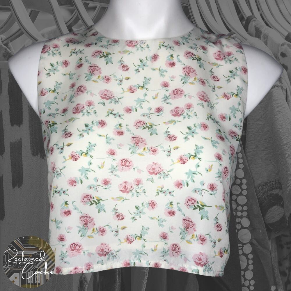 The Hanger Cream Floral Crop Top  - Size Small
